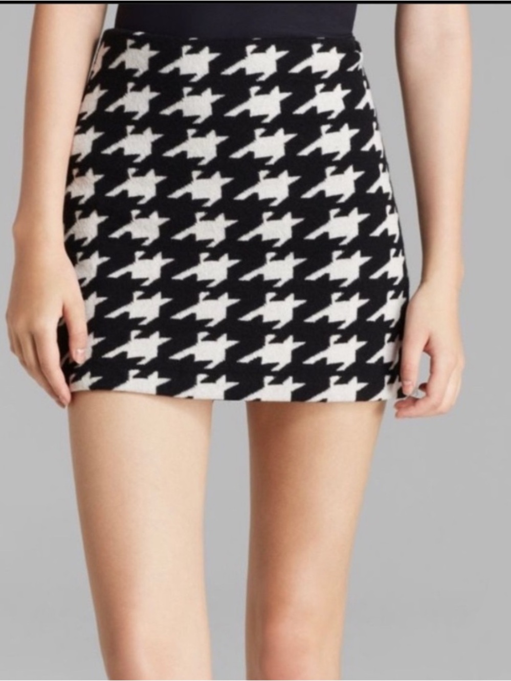 Alice + Olivia Black and White Houndstooth Mini Skirt